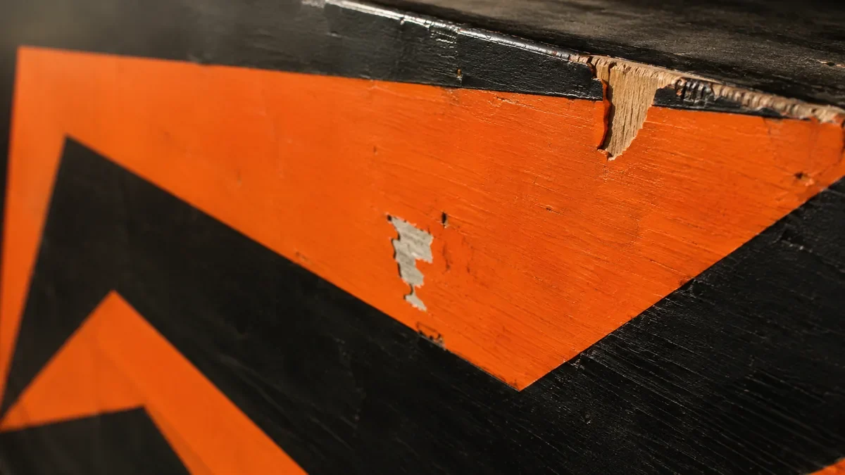 Illustrative pinball collector image for Pinball Cabinet Fade, Decals and Side Art: Condition Guide